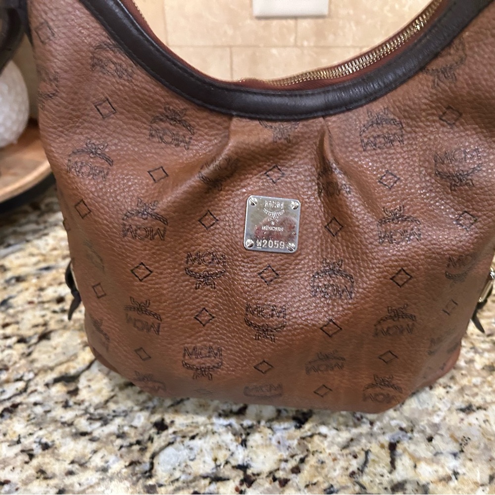 MCM Crossbody Medium Choco Brown Bag - Picture 3 of 13